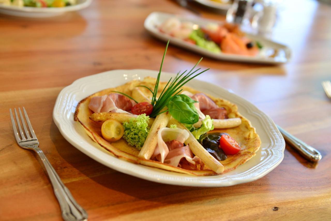 Lobinger Weisses Ross Hotel Langenau