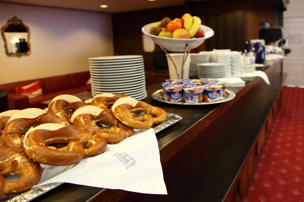 Lobinger Weisses Ross Hotel 4*